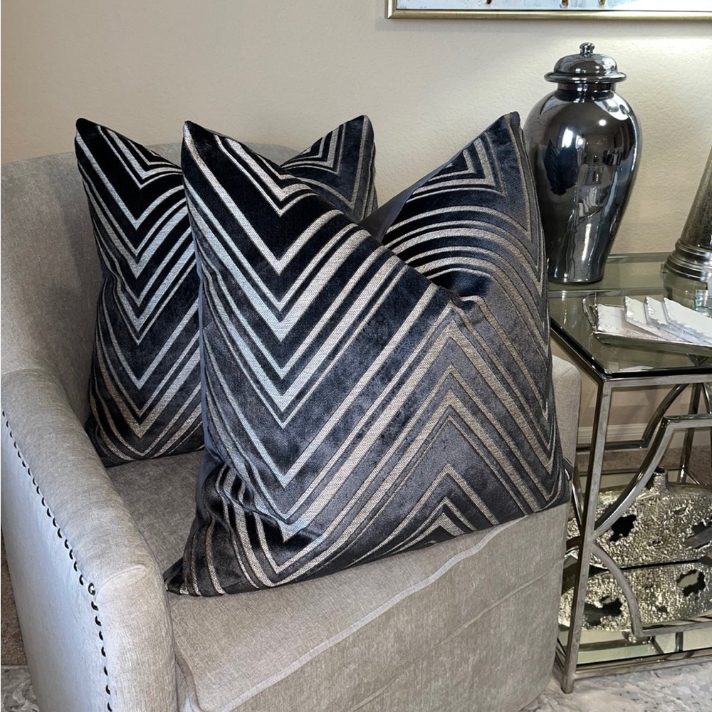 1-NWT CALDEIRA GEO DESIGN DECORATIVE PILLOWS (Read description for details)